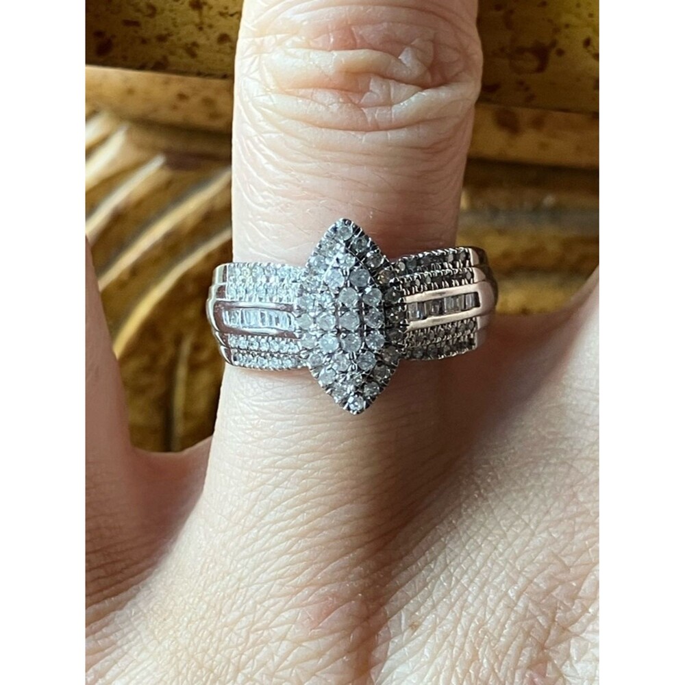 Natural White Diamond Sterling Silver Ring Size 8